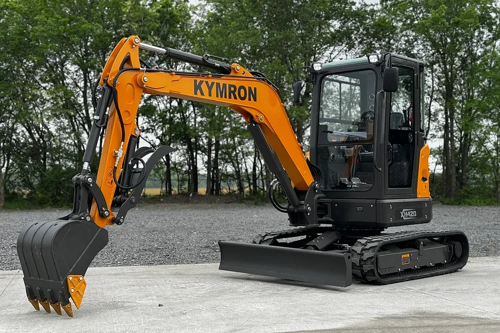 KYMRON® XH42D Pro Series Excavator with Thumb + Cab w/ AC & Radio - Image 4