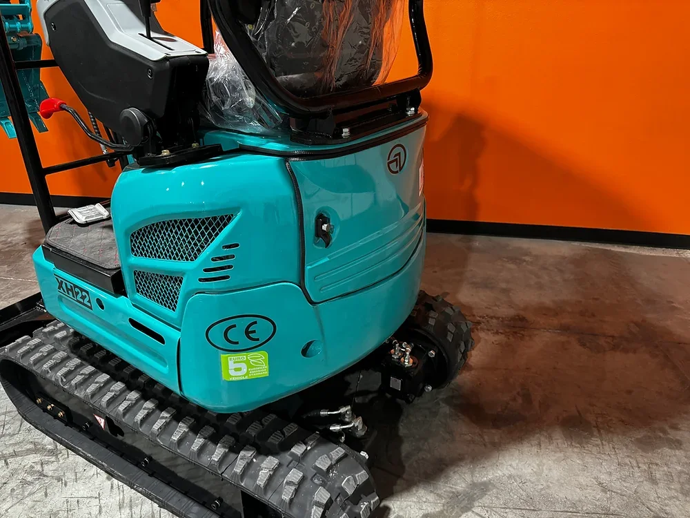 KYMRON® XH22D Mini Excavator (w/ Kubota D902 Engine) - Image 4